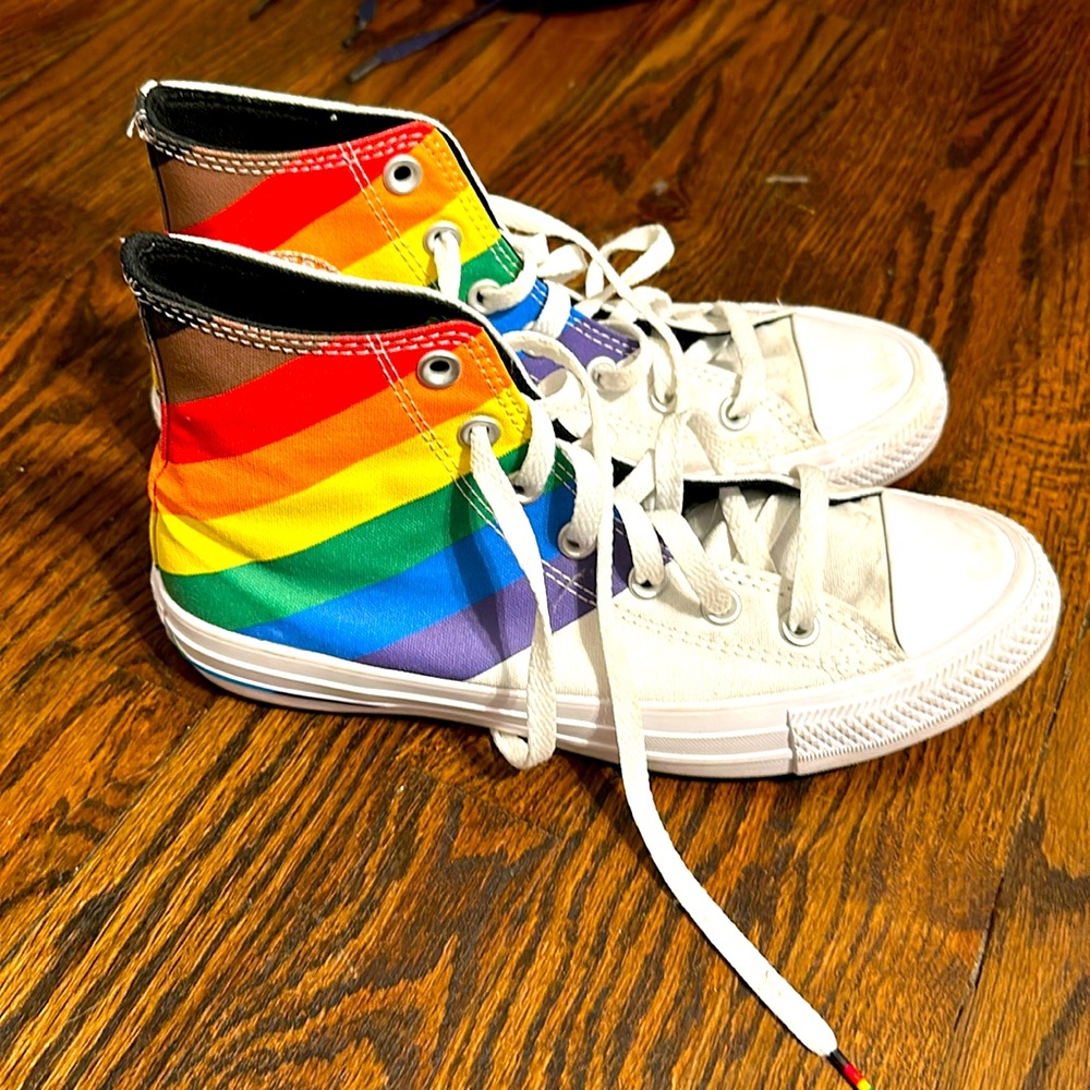 Converse Rainbow All Star High Tops, Men 6/ Women 8…only worn once! EUC!